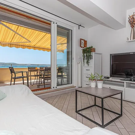 Beautiful In Apartment