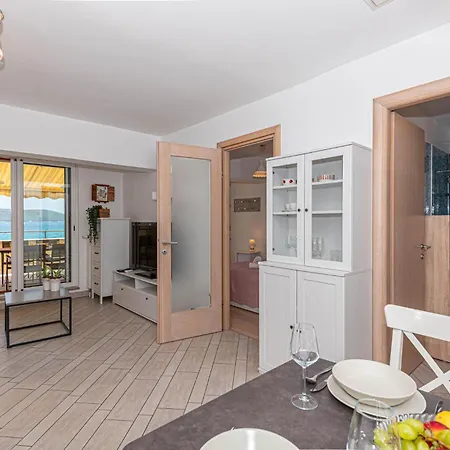1 Bedroom Lovely In Brodarica (Sibenik-Knin)