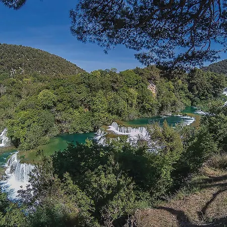 1 Bedroom Lovely In Apartment Brodarica (Sibenik-Knin)